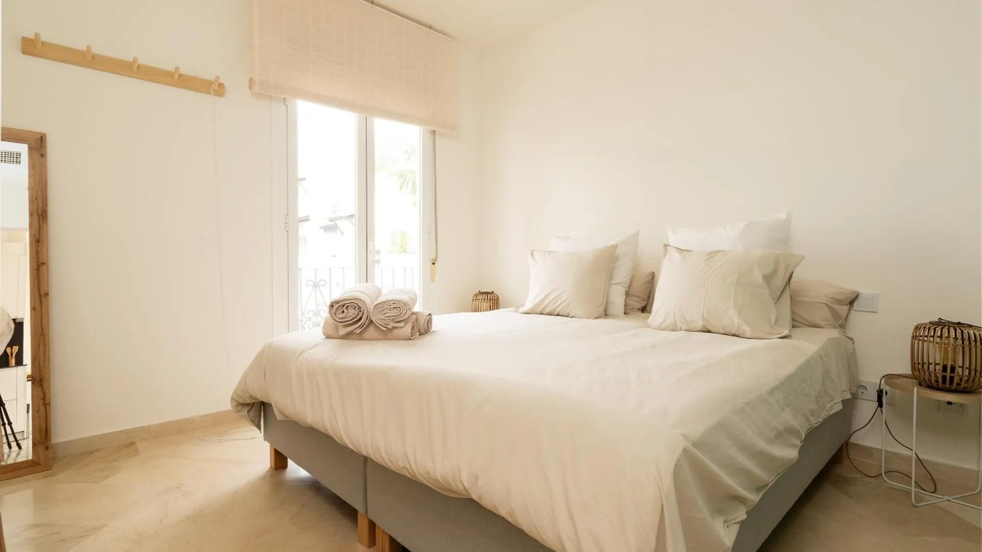 Costalita Corner Apartment Estepona