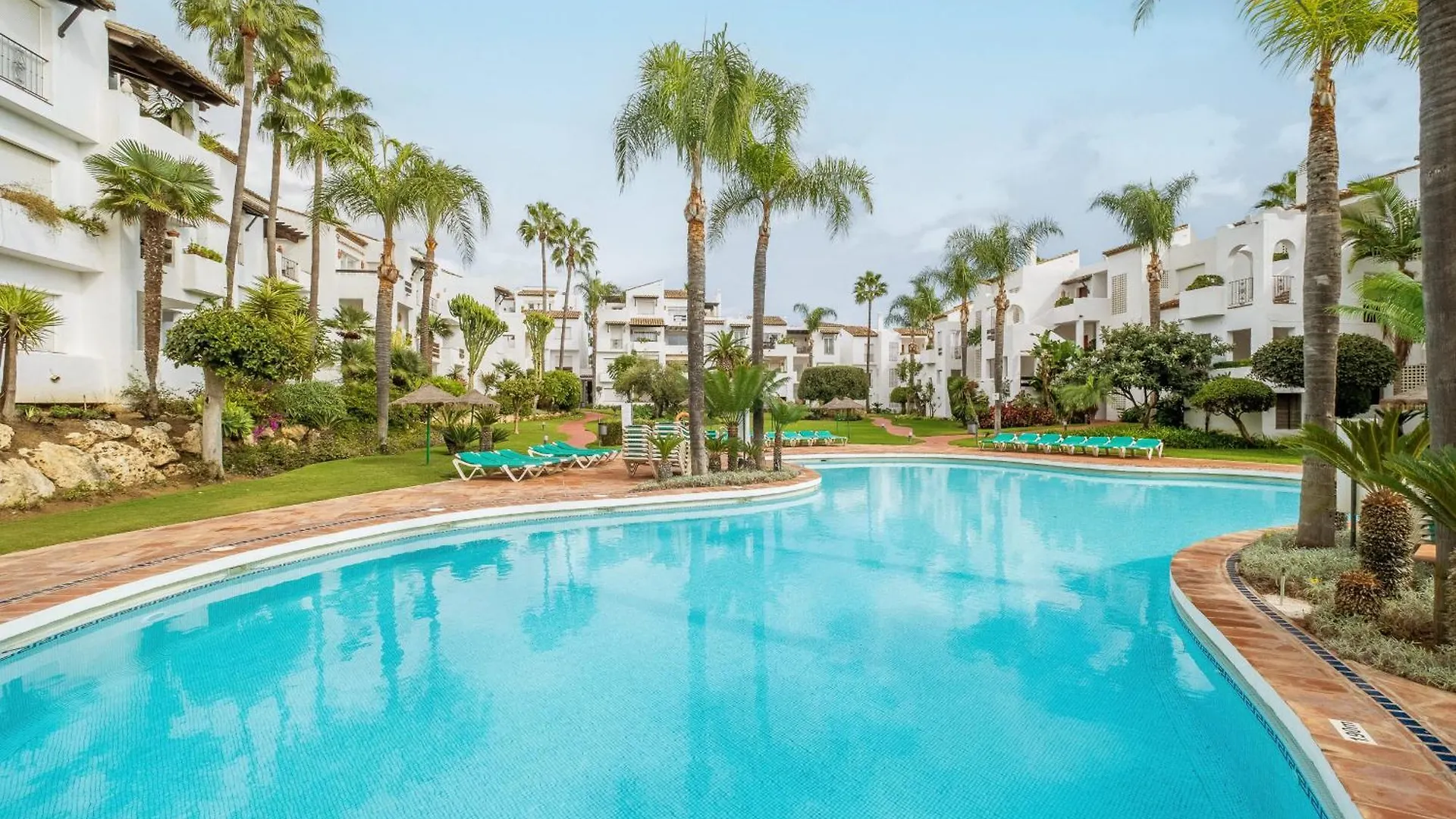 Costalita Corner Apartment Estepona Spain